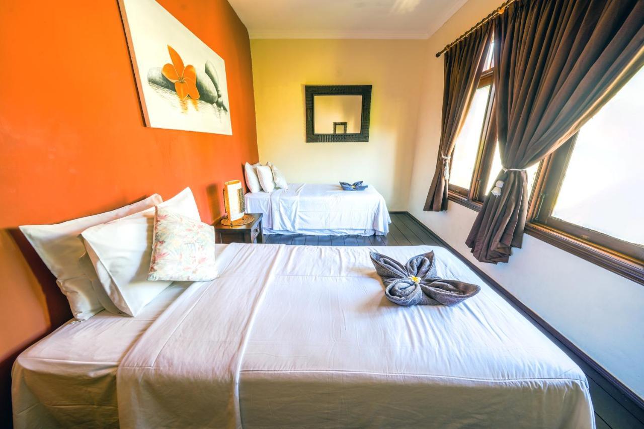 De Cinta Villa - Kuta - 5 Bedrooms - Heart Of Kuta ภายนอก รูปภาพ