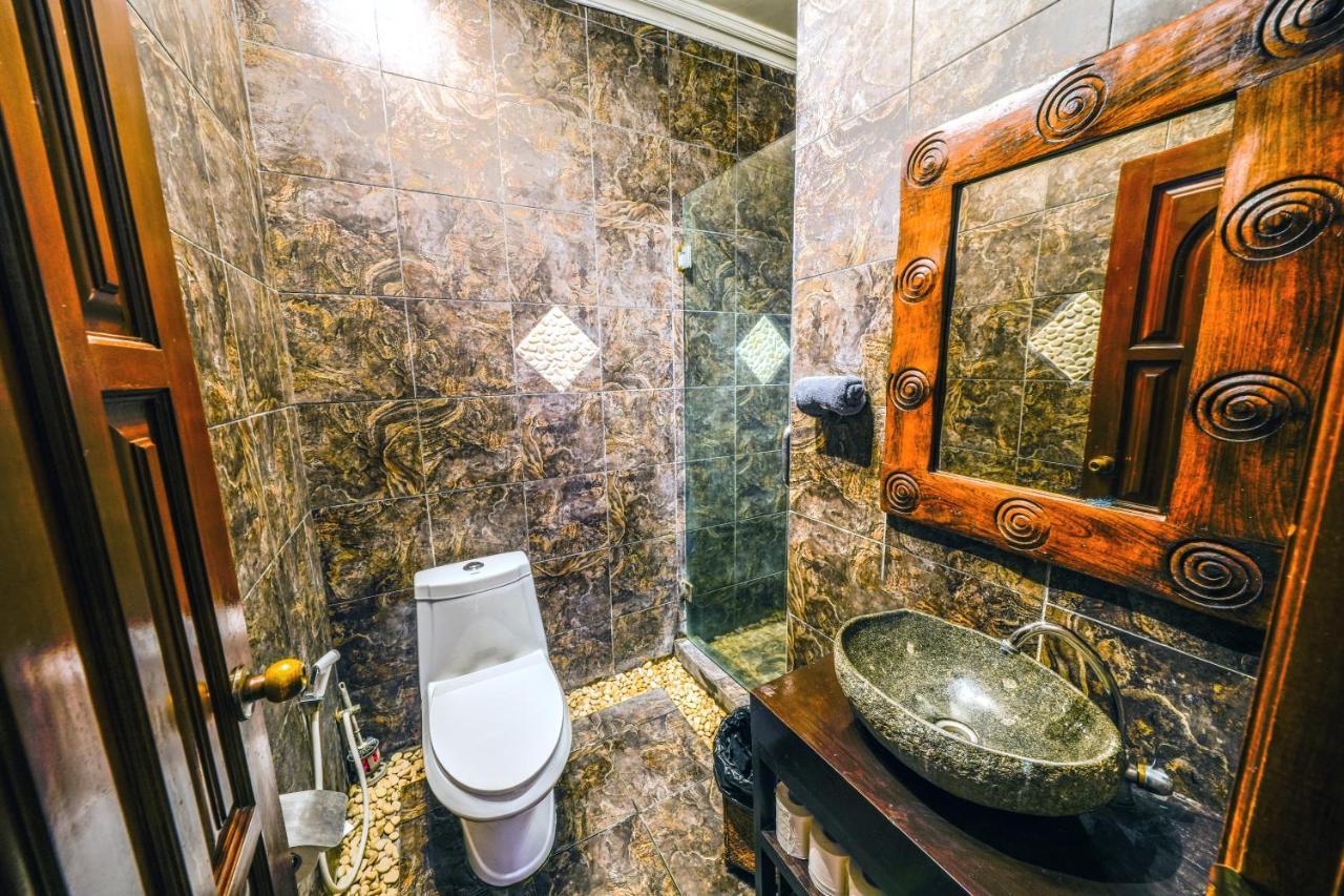 De Cinta Villa - Kuta - 5 Bedrooms - Heart Of Kuta ภายนอก รูปภาพ