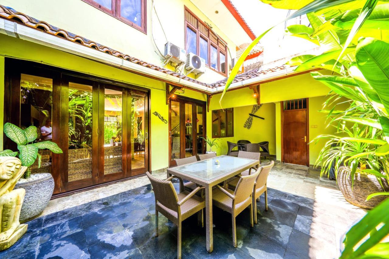 De Cinta Villa - Kuta - 5 Bedrooms - Heart Of Kuta ภายนอก รูปภาพ